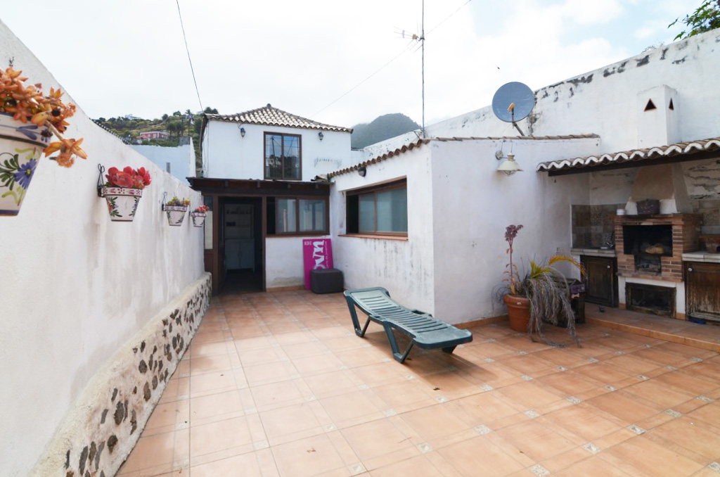 A la venta coqueta casa de campo en S/C de La Palma con muchas posibilidades
